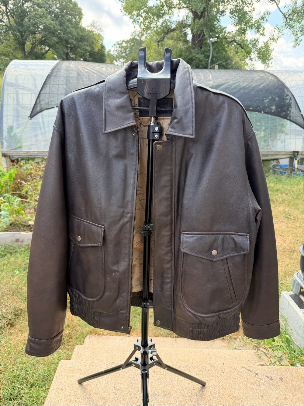 St. John's Bay Vintage Brown Leather Bomber Flight Jacket Size L Map Lining